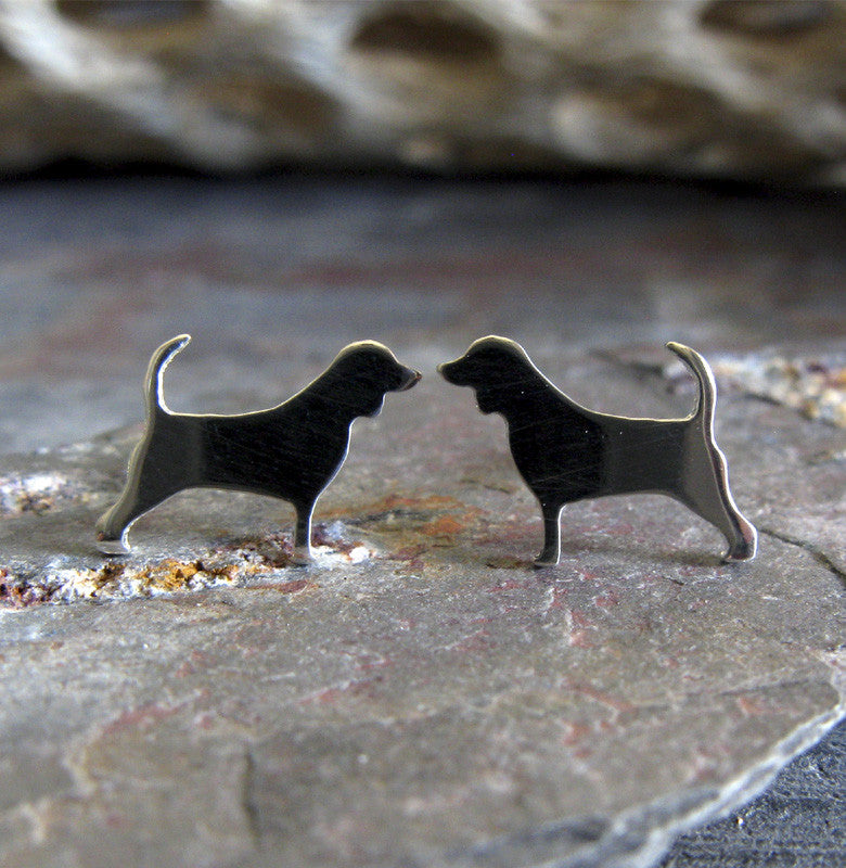 Beagle earrings 2025
