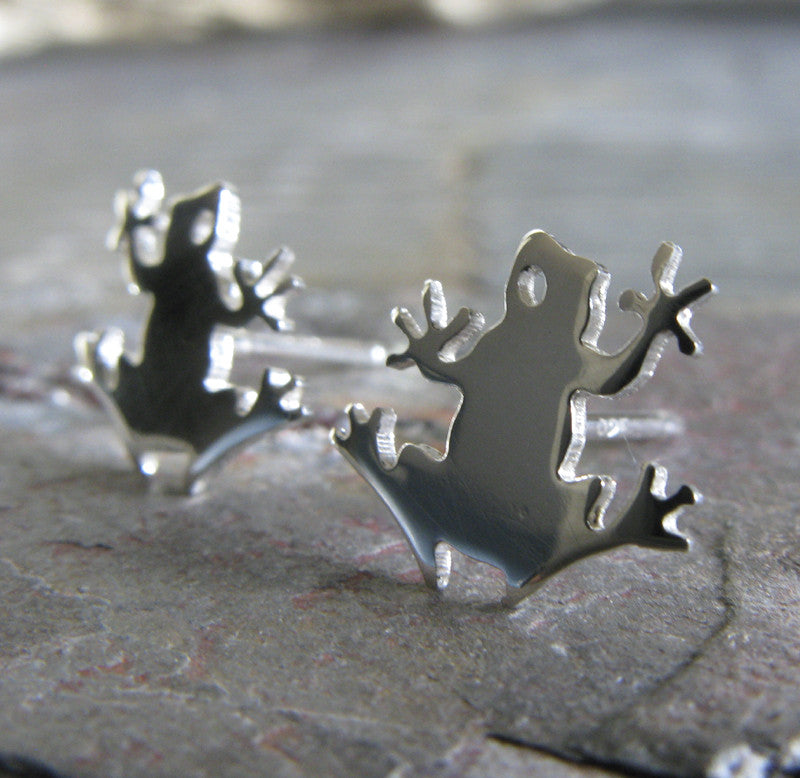 Grey frog jewelry clearance