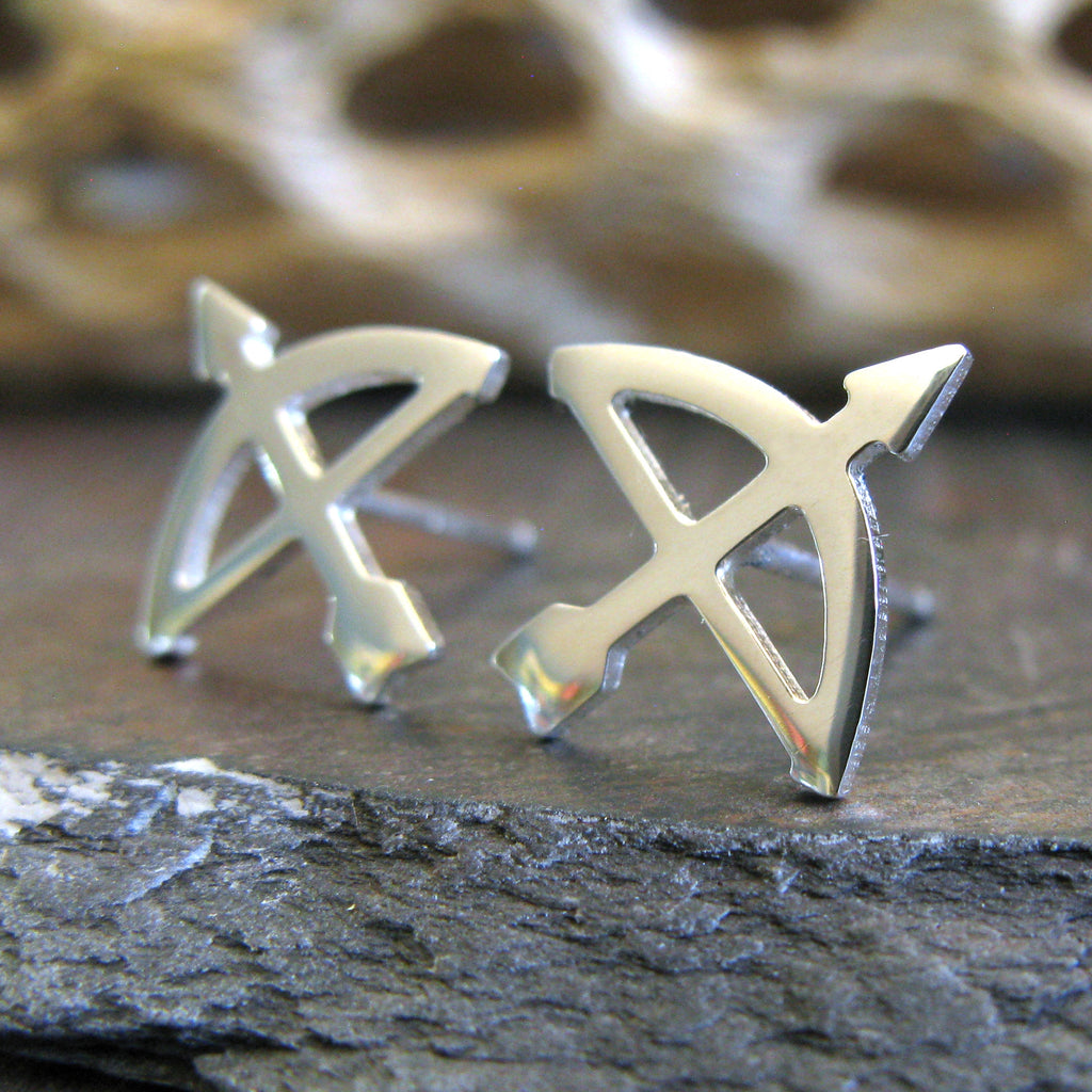 Arrow stud earrings clearance