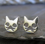 Cat Face with Whiskers. Stud earrings in sterling silver.