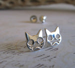 Cat Face with Whiskers. Stud earrings in sterling silver.