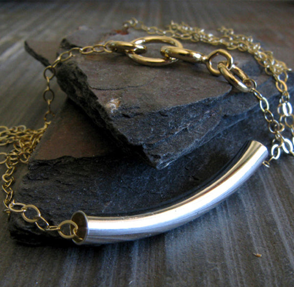 Minimalist_dainty_necklace.